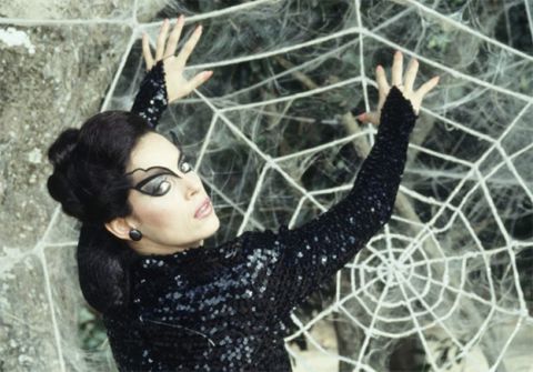 &Alpha;&chi; ! &epsilon;&sigma;ύ &gamma;&upsilon;&nu;&alpha;ί&kappa;&alpha; - &alpha;&rho;ά&chi;&nu;&eta; (1)