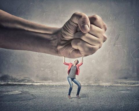 &Gamma;&iota;&alpha;&tau;ί, &gamma;&iota;&alpha;&tau;ί, &gamma;&iota;&alpha;&tau;ί (1) ;