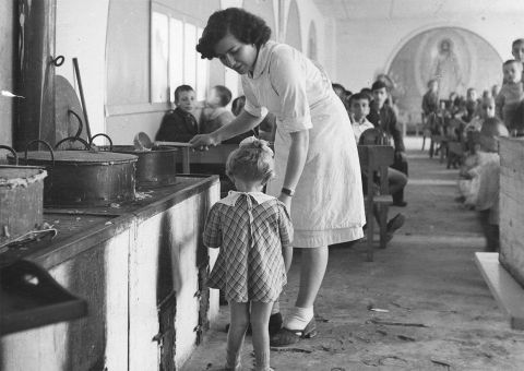 &Eta; &Kappa;&upsilon;&rho;ί&alpha; &Lambda;&iota;&lambda;ή &mu;&epsilon;&lambda;&alpha;&gamma;&chi;&omicron;&lambda;&epsilon;ί